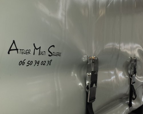 Bâche semi-remorque